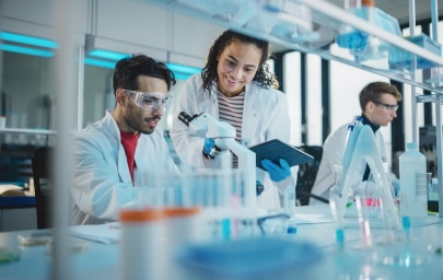 люди під час роботи